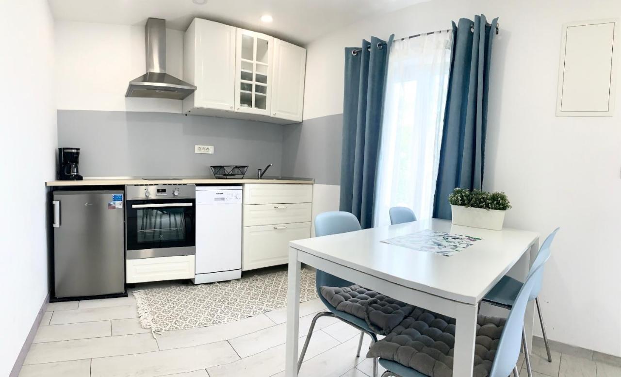 Apartment Ana Sea View Макарска Экстерьер фото