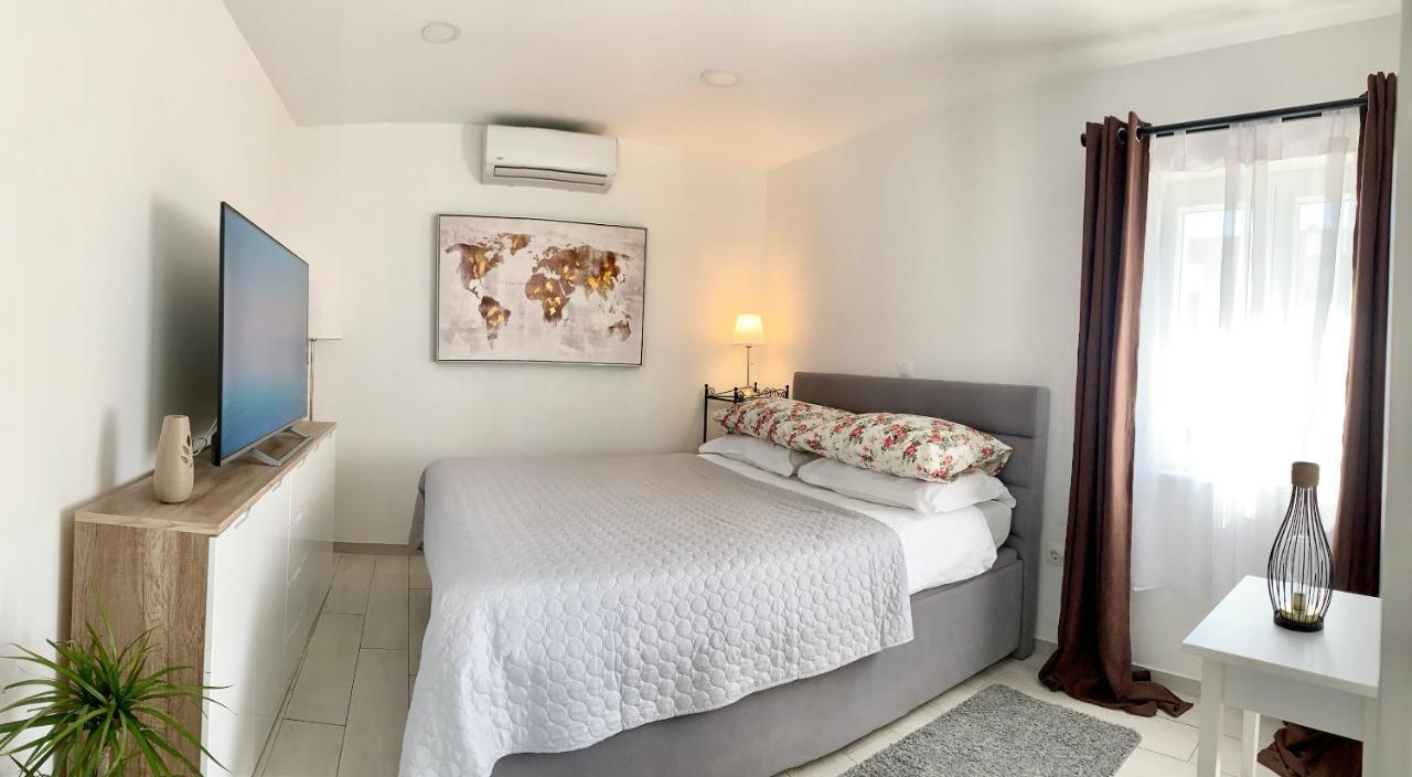 Apartment Ana Sea View Макарска Экстерьер фото